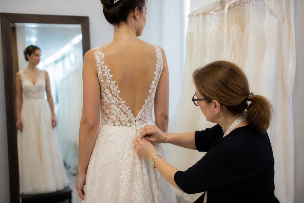 How to Prepare for a Wedding Dress Fitting: 2026 Guide
