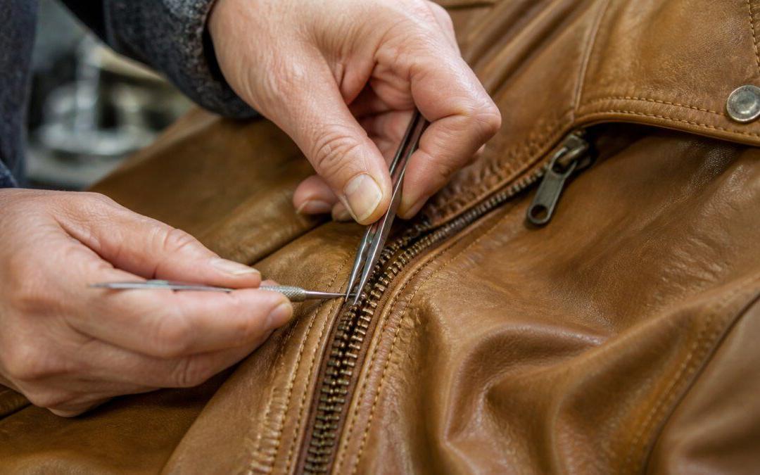 Can Tailors Fix Zipper on Leather Jacket