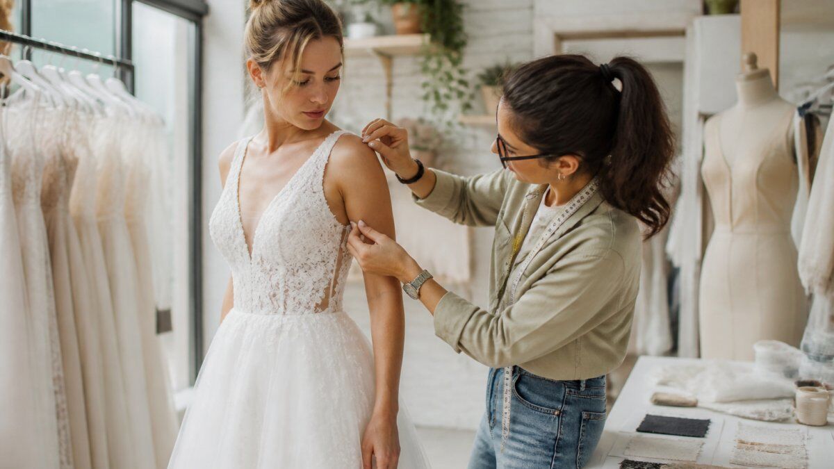 When to Start Wedding Dress Alterations for Weight Loss
